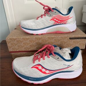 Saucony Women's White and Coral Athletic Shoes